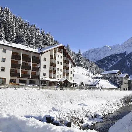 Nordik Hotel 3*